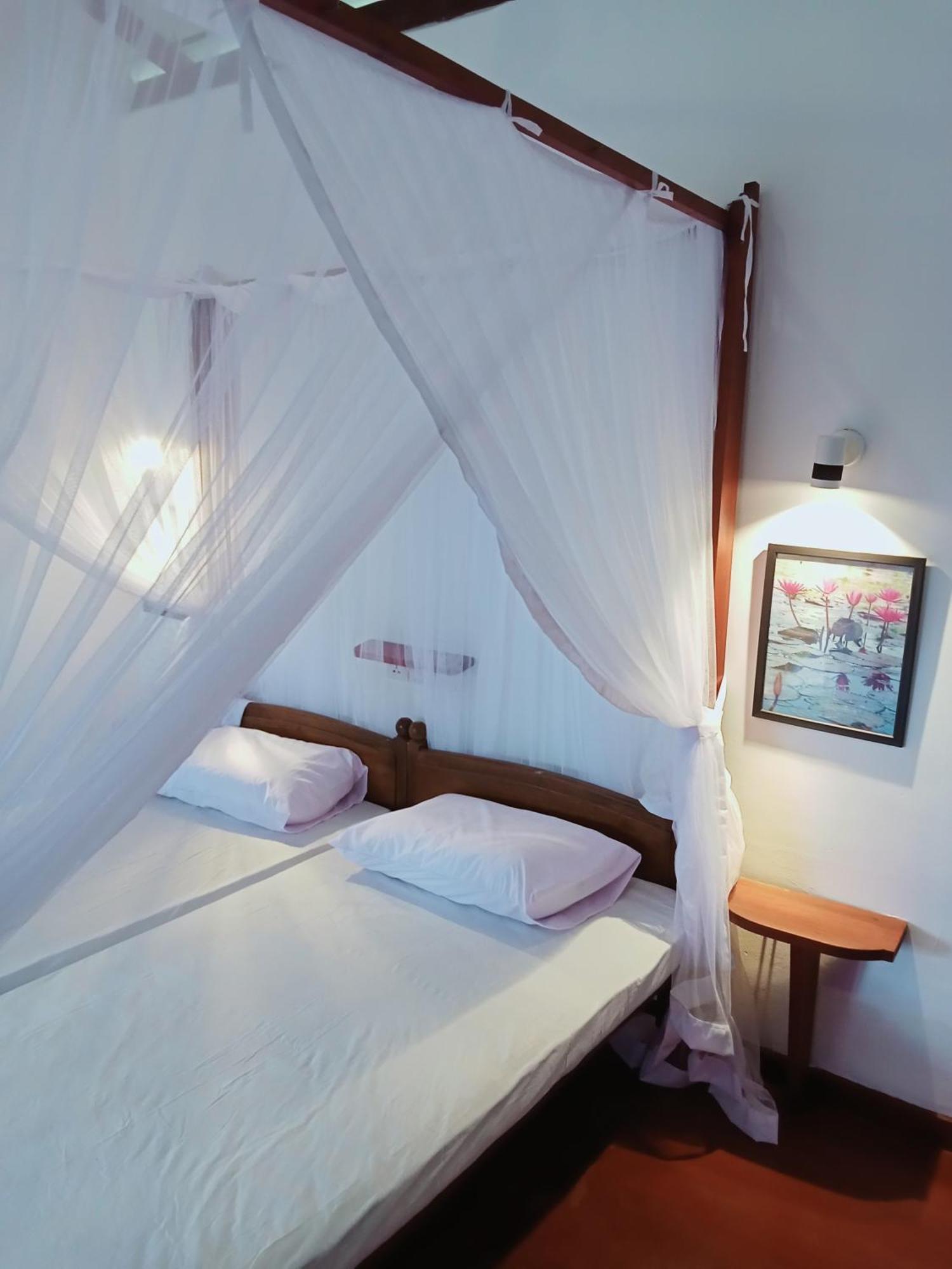 Sihara Rooms & Hostel Matara Exterior photo