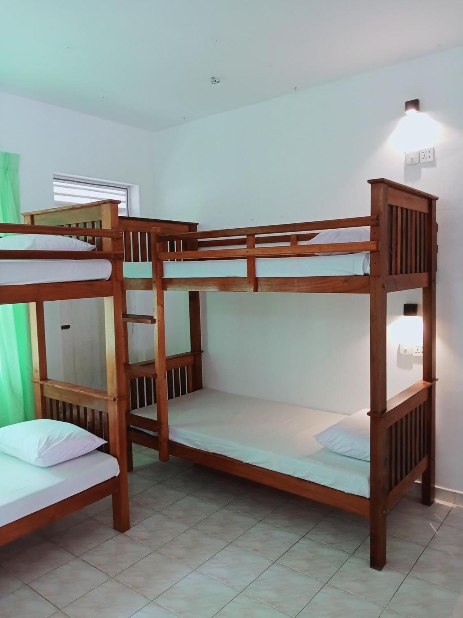 Sihara Rooms & Hostel Matara Exterior photo