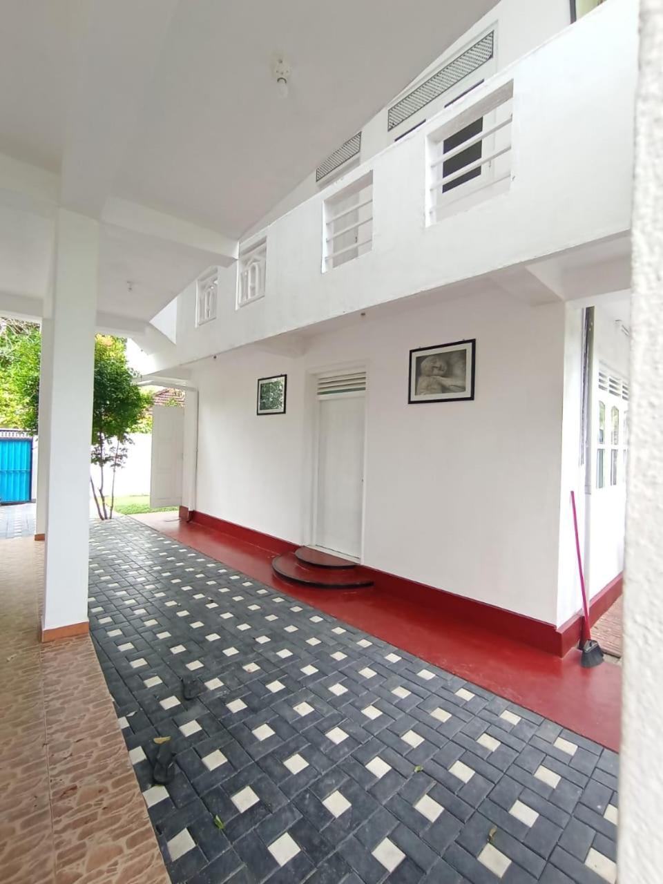 Sihara Rooms & Hostel Matara Exterior photo