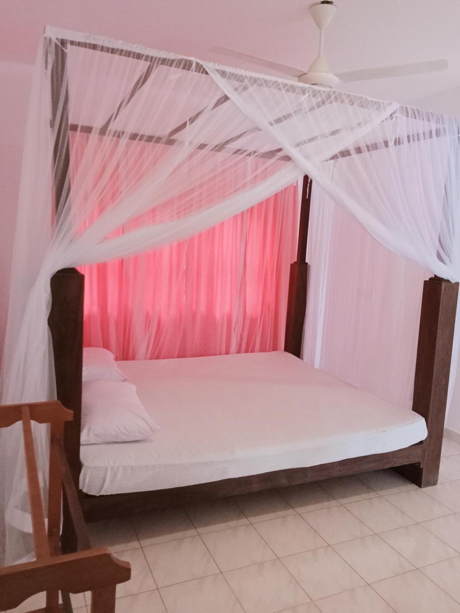 Sihara Rooms & Hostel Matara Exterior photo