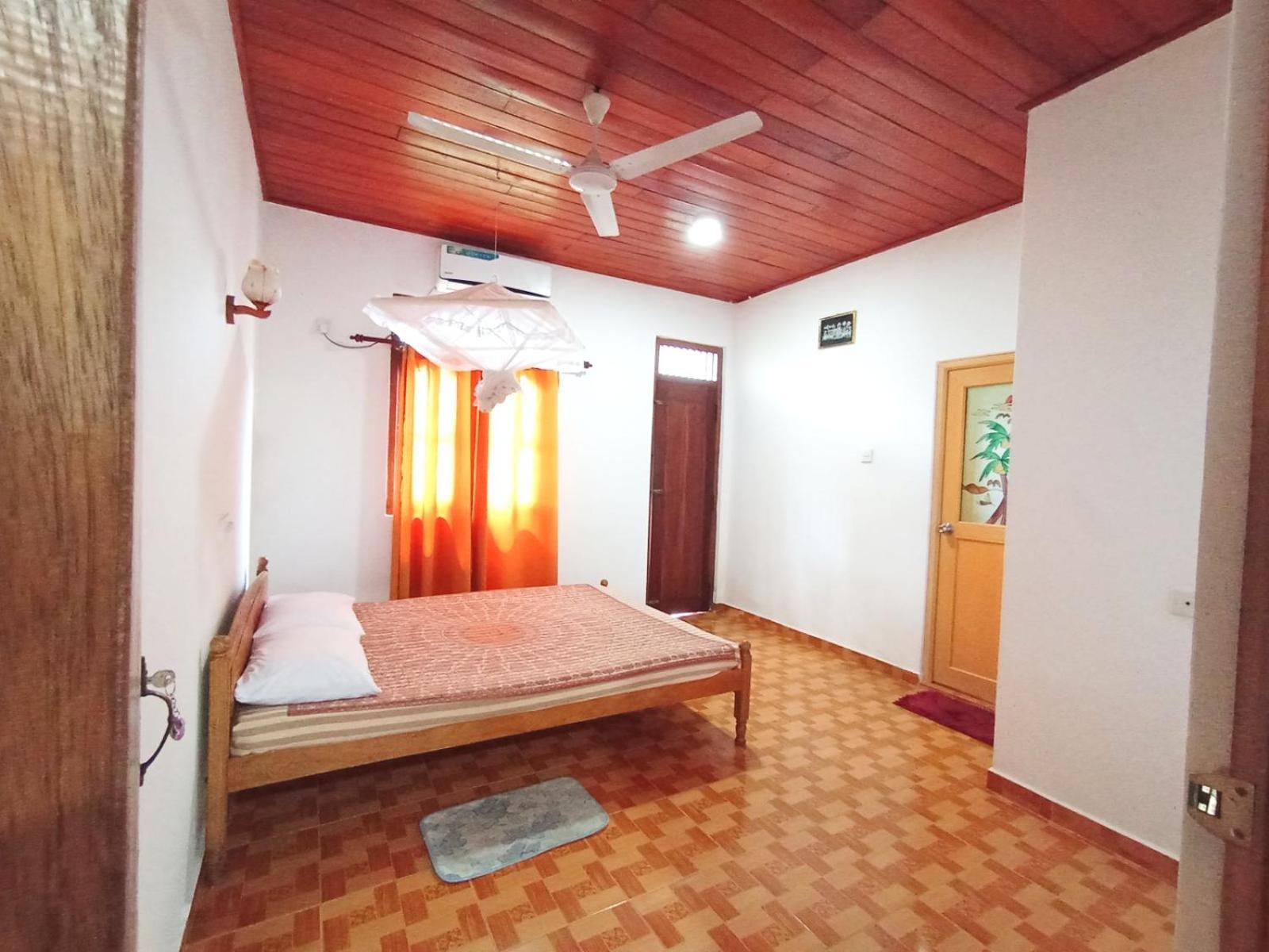 Sihara Rooms & Hostel Matara Exterior photo